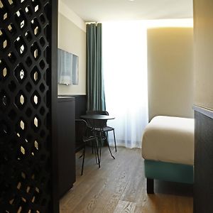 Deluxe Zimmer mit Kingsize-Bett